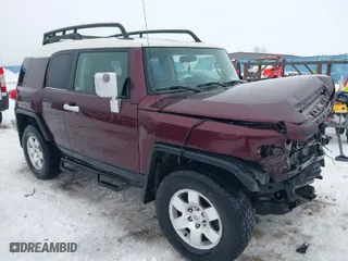 2007 Toyota FJ Cruiser with VIN JTEBU11FX70020977, listed as a IAAI auction lot 41603267 with 163,858 mi miles. Bid and sale history available at carsss.com. Image 1.