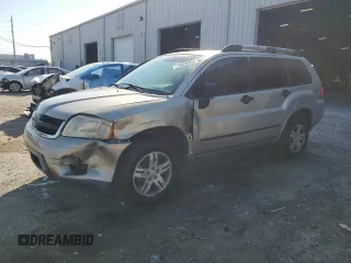 2006 Mitsubishi Endeavor LS with VIN 4A4MM21S76E074487, listed as a Copart auction lot 76236954 with 213,992 mi miles and Salvage Title. Bid and sale history available at carsss.com. Image 1.