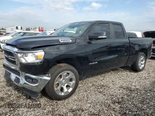 2022 Ram 1500 Big Horn z VIN 1C6RREBG2NN202103, wystawiony jako Copart lot #46644485 z przebiegiem 53 375 mil mil oraz Czysty tytuł • Clean title. Historia ofert i sprzedaży dostępna na DreamBid. Obrazek 1.