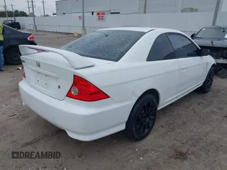 2005 Honda Civic Cpe LX with VIN 1HGEM22595L051891, listed as a IAAI auction lot 41271309 with 146,060 mi miles. Bid and sale history available at carsss.com. Image 4.