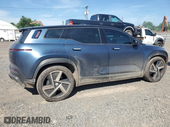 2023 Fisker Ocean One z VIN VCF1ZBU29PG004499, wystawiony jako Copart lot #55474415 z przebiegiem 14 190 mil mil oraz Szkoda całkowita • Salvage title. Historia ofert i sprzedaży dostępna na DreamBid. Obrazek 3.