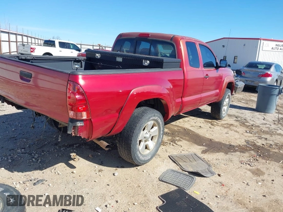 2008 Toyota Tacoma with VIN 5TEUU42N18Z534545, listed as a IAAI auction lot 41725129 with 155,225 mi miles and . Bid and sale history available at DreamBid. Image 4.