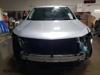 2018 Chevrolet Traverse LS with VIN 1GNERFKW8JJ268474, listed as a Copart auction lot 45890655 with 139,786 mi miles and Salvage Title. Bid and sale history available at carsss.com. Image 5.