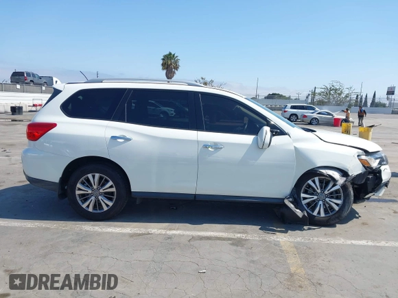 2018 Nissan Pathfinder S z VIN 5N1DR2MN1JC658317, wystawiony jako IAAI lot #42470838 z przebiegiem 54 743 mil mil oraz . Historia ofert i sprzedaży dostępna na DreamBid. Obrazek 14.