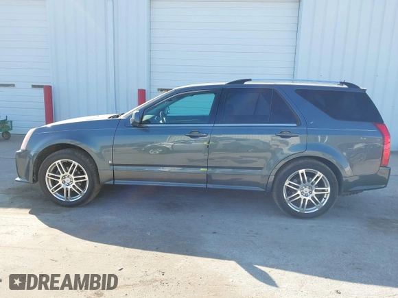 2008 Cadillac SRX AWD with VIN 1GYEE437580158105, listed as a IAAI auction lot 41777201 with 136,561 mi miles. Bid and sale history available at carsss.com. Image 15.