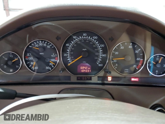 1999 Mercedes-Benz SL-Class with VIN WDBFA68F9XF172312, listed as a Copart auction lot 61248884 with 104,331 mi miles and Salvage Title. Bid and sale history available at carsss.com. Image 9.