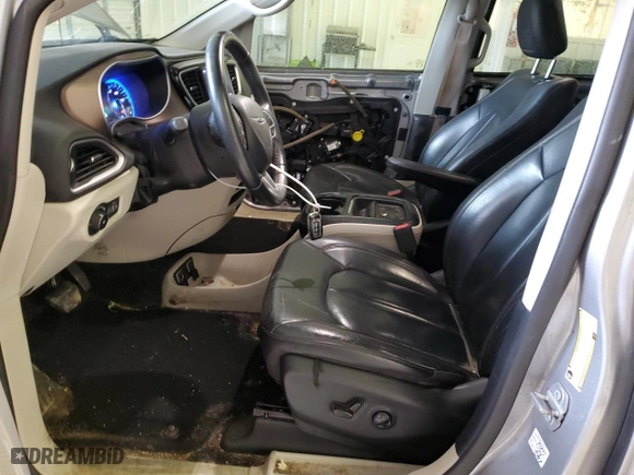 2018 Chrysler Pacifica Touring L with VIN 2C4RC1BG5JR210616, listed as a Copart auction lot 49038345 with 187,158 mi miles and Salvage Title. Bid and sale history available at carsss.com. Image 7.