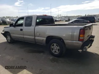 2000 Chevrolet Silverado 1500 LS with VIN 2GCEC19T3Y1202329, listed as a Copart auction lot 52712345 with 149,669 mi miles and Salvage Title. Bid and sale history available at DreamBid. Image 2.
