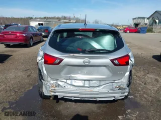 2019 Nissan Rogue Sport S with VIN JN1BJ1CR7KW333451, listed as a IAAI auction lot 41801643 with 71,539 mi miles. Bid and sale history available at carsss.com. Image 6.