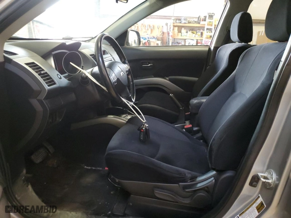 2009 Mitsubishi Outlander XLS with VIN JA4MT31X99Z606843, listed as a Copart auction lot 42054525 with 202,293 mi miles and Salvage Title. Bid and sale history available at carsss.com. Image 7.