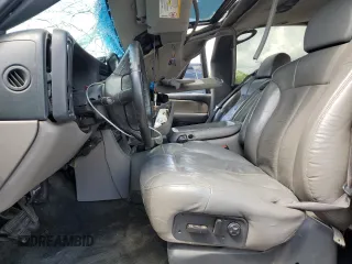 2002 Chevrolet Suburban LT z VIN 3GNGK26G82G294276, wystawiony jako Copart lot #56399015 z przebiegiem 187 305 mil mil oraz Nie do naprawy • Non repairable. Historia ofert i sprzedaży dostępna na DreamBid. Obrazek 7.