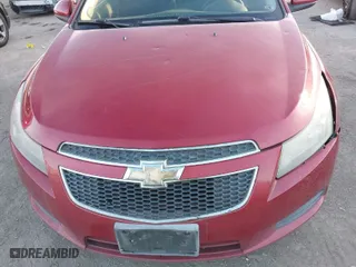 2014 Chevrolet Cruze 1LT with VIN 1G1PC5SB9E7327067, listed as a IAAI auction lot 41403701 with 300,330 mi miles. Bid and sale history available at carsss.com. Image 6.