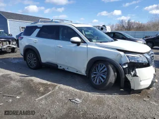 2024 Nissan Pathfinder SL with VIN 5N1DR3CD1RC204708, listed as a Copart auction lot 45427355 with 15,066 mi miles and Salvage Title. Bid and sale history available at carsss.com. Image 4.