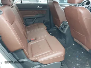 2022 Volkswagen Atlas SE с VIN 1V2WR2CA0NC515746, выставлен на аукционе IAAI как лот 41877524 с пробегом 50 921 миль миль и . История ставок и продаж доступна на DreamBid. Изображение 8.