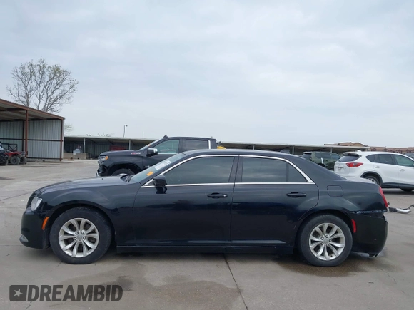 2016 Chrysler 300 Limited with VIN 2C3CCAAG7GH219523, listed as a IAAI auction lot 41932271 with 158,082 mi miles. Bid and sale history available at carsss.com. Image 14.