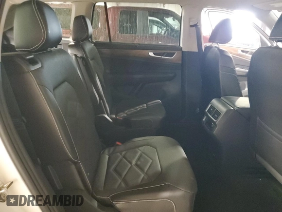 2024 Volkswagen Atlas SE with VIN 1V2KR2CA6RC563921, listed as a Copart auction lot 61643005 with 38,257 mi miles and Non repairable. Bid and sale history available at DreamBid. Image 11.