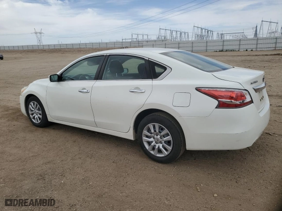 2015 Nissan Altima 2.5 S with VIN 1N4AL3AP8FN311282, listed as a Copart auction lot 52934415 with 180,096 mi miles and Clean Title. Bid and sale history available at carsss.com. Image 2.