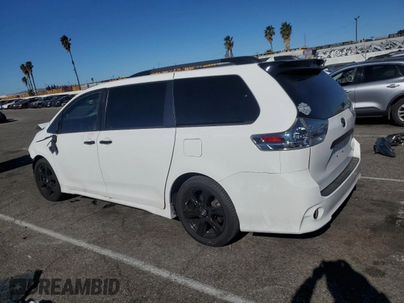 2020 Toyota Sienna SE with VIN 5TDXZ3DC9LS030514, listed as a Copart auction lot 87978135 with 40,316 mi miles and Salvage Title. Bid and sale history available at carsss.com. Image 2.
