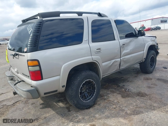 2005 Chevrolet Tahoe Z71 with VIN 1GNEK13T05R246648, listed as a IAAI auction lot 41483045 with 312,536 mi miles. Bid and sale history available at carsss.com. Image 4.