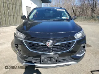 2020 Buick Encore GX Select z VIN KL4MMDSL2LB096513, wystawiony jako Copart lot #50428735 z przebiegiem 58 101 mil mil oraz Czysty tytuł • Clean title. Historia ofert i sprzedaży dostępna na DreamBid. Obrazek 5.
