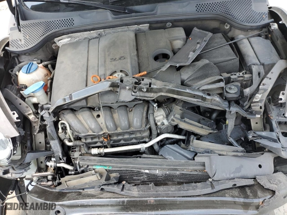 2012 Volkswagen Beetle 2.5L w/Sun PZEV with VIN 3VWJP7AT6CM606385, listed as a Copart auction lot 59566374 with 123,568 mi miles and Salvage Title. Bid and sale history available at carsss.com. Image 11.
