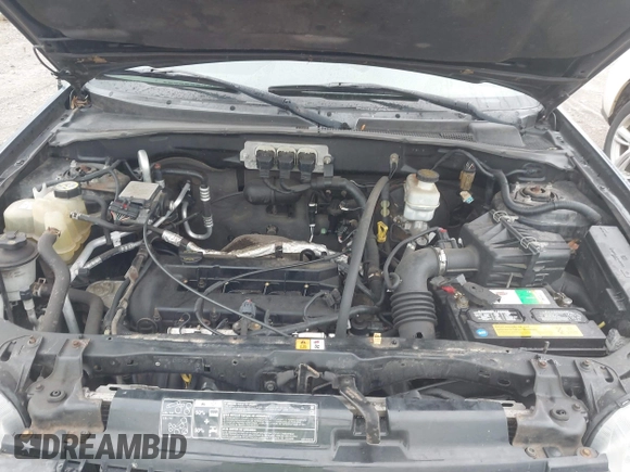 2006 Ford Escape XLS z VIN 1FMYU02Z66KA53989, wystawiony jako IAAI lot #42783537 z przebiegiem 95 833 mil mil oraz . Historia ofert i sprzedaży dostępna na DreamBid. Obrazek 10.
