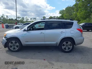 2008 Toyota RAV4 Sport z VIN JTMZK32VX86015173, wystawiony jako IAAI lot #41561817 z przebiegiem 157 614 mil mil oraz . Historia ofert i sprzedaży dostępna na DreamBid. Obrazek 15.