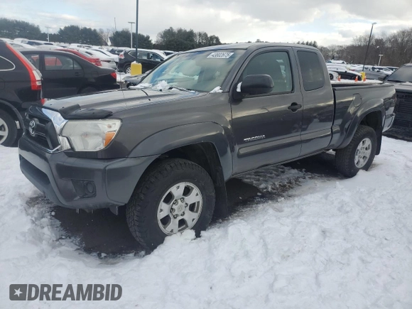 2013 Toyota Tacoma z VIN 5TFUU4EN2DX052230, wystawiony jako Copart lot #43802675 z przebiegiem 102 410 mil mil oraz Szkoda całkowita • Salvage title. Historia ofert i sprzedaży dostępna na DreamBid. Obrazek 1.