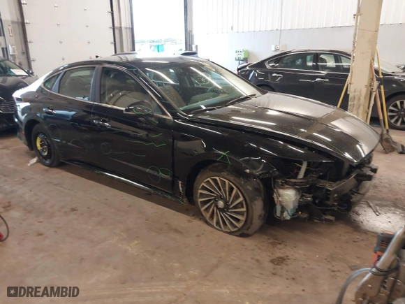 2022 Hyundai Sonata Hybrid Limited with VIN KMHL54JJ5NA038088, listed as a IAAI auction lot 41627163 with 19,977 mi miles. Bid and sale history available at carsss.com. Image 1.