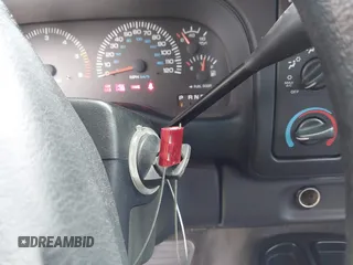 2000 Dodge Dakota с VIN 1B7FL26X1YS606389, выставлен на аукционе IAAI как лот 42365620 с пробегом 142 889 миль миль и . История ставок и продаж доступна на DreamBid. Изображение 11.