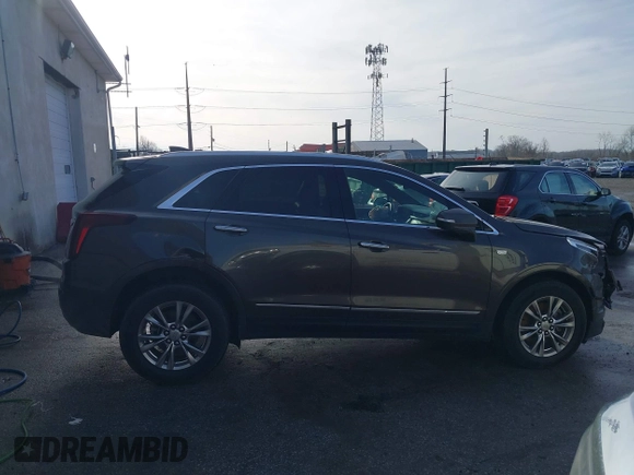 2020 Cadillac XT5 Premium Luxury FWD with VIN 1GYKNCRS0LZ122920, listed as a IAAI auction lot 41021418 with 68,125 mi miles. Bid and sale history available at carsss.com. Image 13.