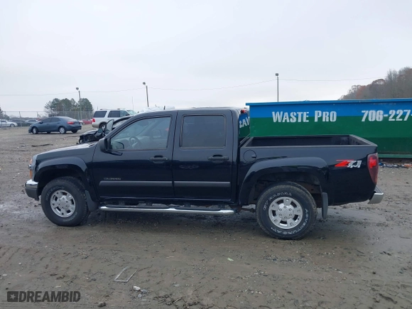 2005 Chevrolet Colorado 1SF LS Z71 with VIN 1GCDT136258273240, listed as a IAAI auction lot 41107257 with 251,788 mi miles. Bid and sale history available at carsss.com. Image 14.