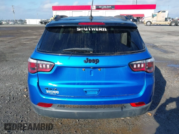 2019 Jeep Compass Latitude with VIN 3C4NJDBB3KT619609, listed as a IAAI auction lot 41173812 with 144,375 mi miles. Bid and sale history available at carsss.com. Image 17.