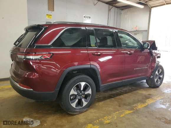 2024 Jeep Grand Cherokee 4xe with VIN 1C4RJYB65RC720684, listed as a Copart auction lot 51878405 with 0 mi miles and Salvage Title. Bid and sale history available at carsss.com. Image 3.