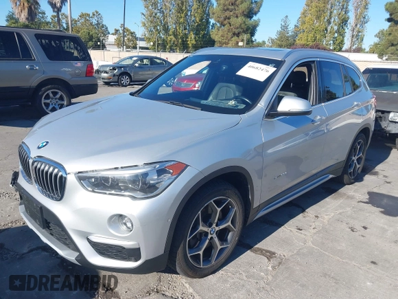 2017 BMW X1 xDrive28i z VIN WBXHT3Z34H4A53805, wystawiony jako IAAI lot #40682476 z przebiegiem 225 253 mil mil oraz . Historia ofert i sprzedaży dostępna na DreamBid. Obrazek 17.