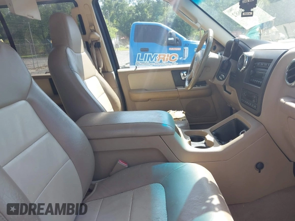 2006 Ford Expedition Eddie Bauer with VIN 1FMFU175X6LA88175, listed as a IAAI auction lot 42259682 with 225,003 mi miles and . Bid and sale history available at DreamBid. Image 5.