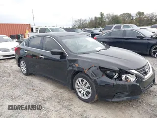 2016 Nissan Altima 2.5 S with VIN 1N4AL3AP7GC262539, listed as a IAAI auction lot 40957360 with 158,613 mi miles. Bid and sale history available at carsss.com. Image 1.