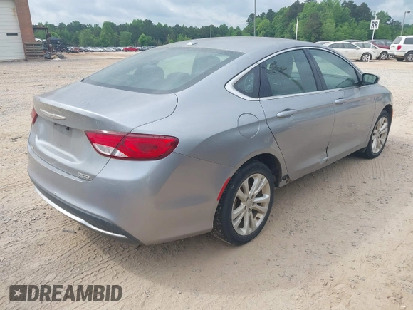 2015 Chrysler 200 Limited with VIN 1C3CCCAB6FN724992, listed as a IAAI auction lot 42051813 with 280,060 mi miles. Bid and sale history available at carsss.com. Image 4.
