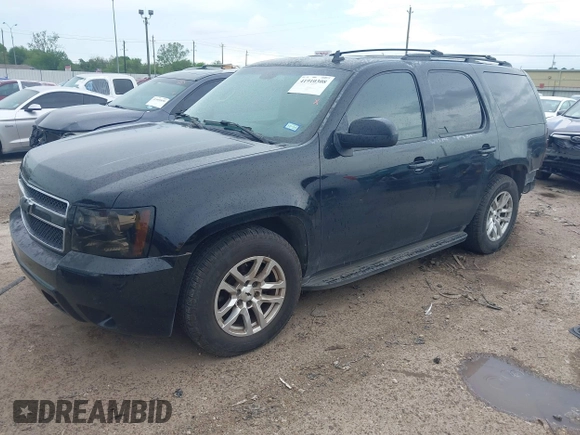 2007 Chevrolet Tahoe LTZ z VIN 1GNFK13047J377917, wystawiony jako IAAI lot #41910308 z przebiegiem 178 854 mil mil oraz . Historia ofert i sprzedaży dostępna na DreamBid. Obrazek 17.