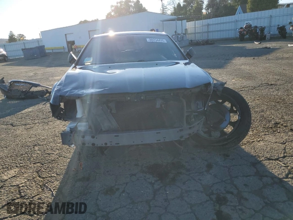 2016 Chrysler 300 S with VIN 2C3CCABG2GH295214, listed as a Copart auction lot 88234435 with 185,133 mi miles and Salvage Title. Bid and sale history available at DreamBid. Image 5.