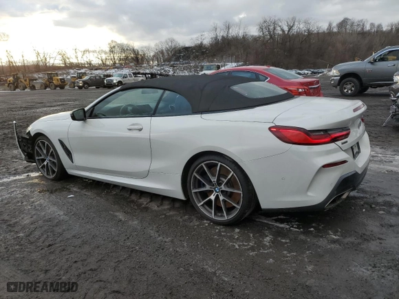 2019 BMW 8 Series M850i xDrive with VIN WBAFY4C54KBX39281, listed as a Copart auction lot 43638835 with 31,657 mi miles and Salvage Title. Bid and sale history available at carsss.com. Image 2.