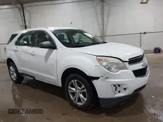 2013 Chevrolet Equinox LS z VIN 2GNALBEKXD6117011, wystawiony jako IAAI lot #41531027 z przebiegiem 180 999 mil mil oraz . Historia ofert i sprzedaży dostępna na DreamBid. Obrazek 1.