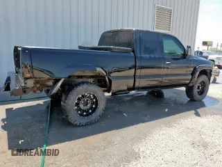 2002 Chevrolet Silverado 1500 LS with VIN 1GCEK19T12Z257038, listed as a Copart auction lot 56856265 with 205,764 mi miles and Clean Title. Bid and sale history available at DreamBid. Image 3.