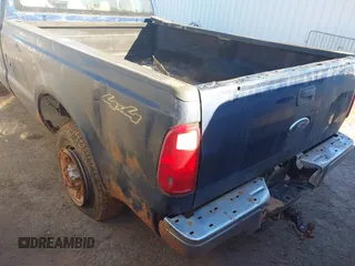 2008 Ford Super Duty F-250 SRW XL with VIN 1FTSX21548EE40960, listed as a IAAI auction lot 41203594 with 184,736 mi miles. Bid and sale history available at carsss.com. Image 3.