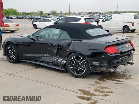 2020 Ford Mustang EcoBoost z VIN 1FATP8UH2L5119561, wystawiony jako Copart lot #51460985 z przebiegiem 55 579 mil mil oraz Szkoda całkowita • Salvage title. Historia ofert i sprzedaży dostępna na DreamBid. Obrazek 2.