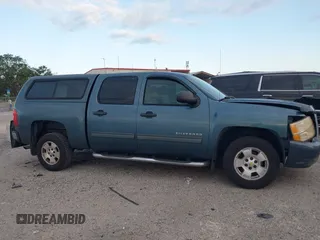 2010 Chevrolet Silverado 1500 LT with VIN 3GCRCSE06AG193321, listed as a IAAI auction lot 42018223 with 210,693 mi miles and . Bid and sale history available at DreamBid. Image 13.