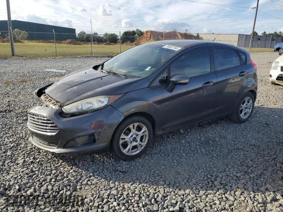 2015 Ford Fiesta SE z VIN 3FADP4EJ0FM108474, wystawiony jako Copart lot #78352184 z przebiegiem 160 583 mil mil oraz Szkoda całkowita • Salvage title. Historia ofert i sprzedaży dostępna na DreamBid. Obrazek 1.