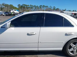 2001 Lincoln LS with VIN 1LNHM86S61Y668026, listed as a IAAI auction lot 41359622 with 172,210 mi miles. Bid and sale history available at carsss.com. Image 14.
