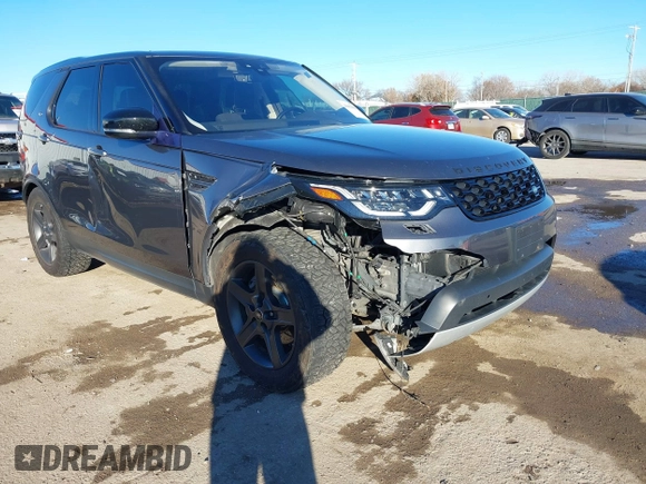 2018 Land Rover Discovery HSE Luxury with VIN SALRT2RV3JA053899, listed as a IAAI auction lot 41051056 with 95,373 mi miles. Bid and sale history available at carsss.com. Image 1.