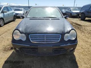 2007 Mercedes-Benz C 280 Luxury z VIN WDBRF92H17F861268, wystawiony jako Copart lot #49718375 z przebiegiem 103 299 mil mil oraz Szkoda całkowita • Salvage title. Historia ofert i sprzedaży dostępna na DreamBid. Obrazek 5.